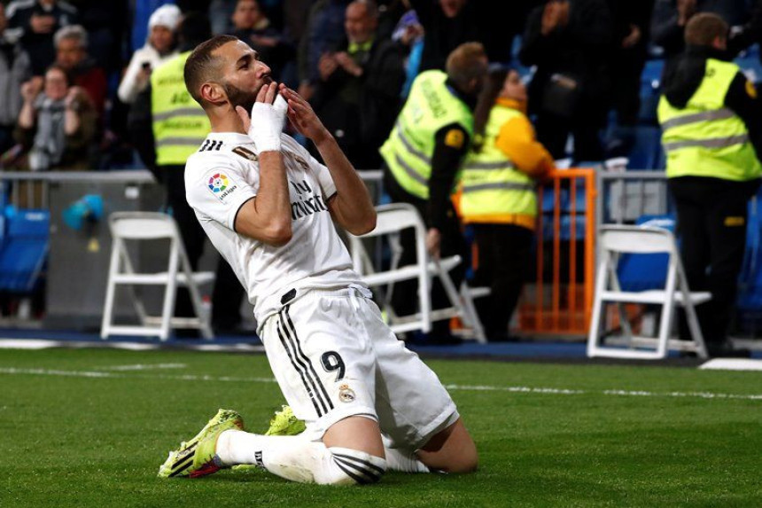 Šta kažete, ne valja Benzema?!