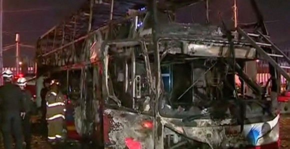 Izgorio autobus, 20 mrtvih