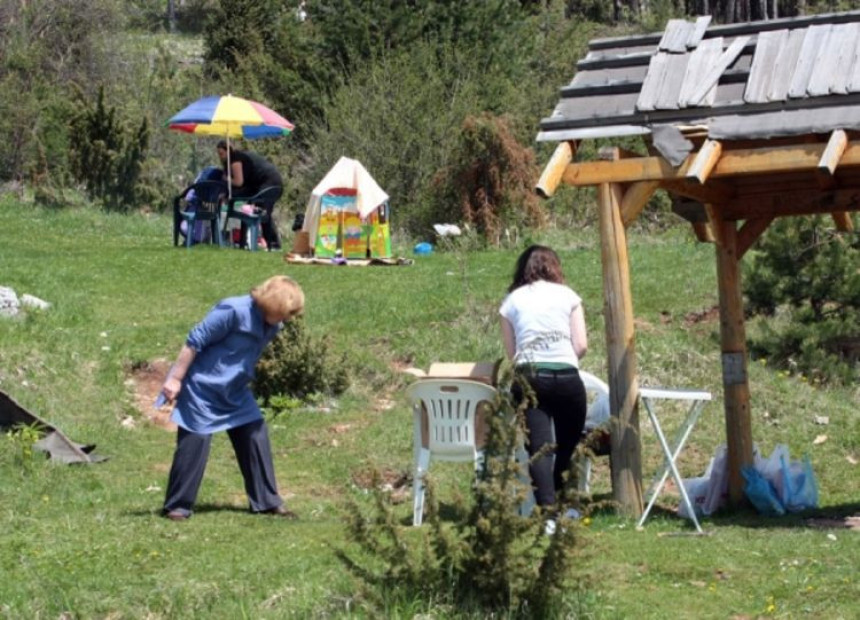 Za Prvi maj veselo u prirodi