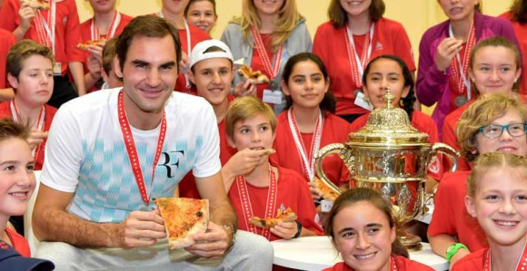 Svi znamo šta i kako (ne) jede Đoković, a kako to radi Federer?
