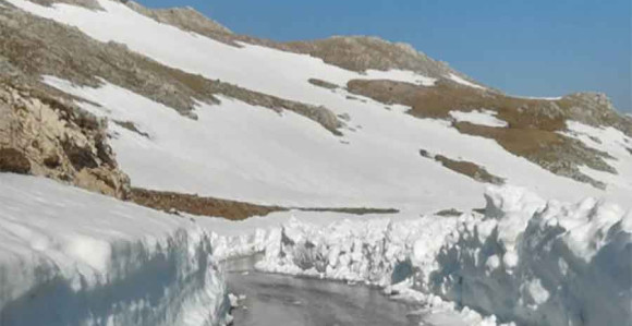 Отапање снијега изазвало поплаве