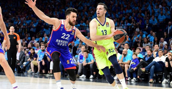 EL: "Dabl-dabl" Micića i 17 trojki Efesa za put na F4!