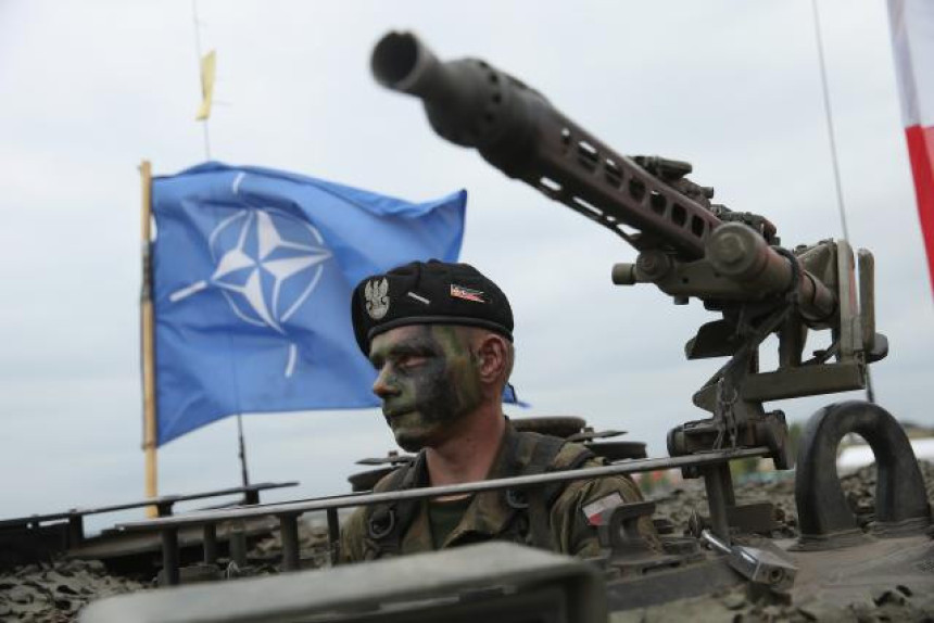 НАТО се наоружава, Руси желе да одговоре