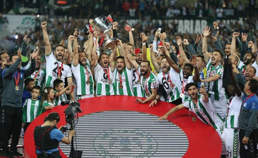 Video: Haos u finalu turskog Kupa! 