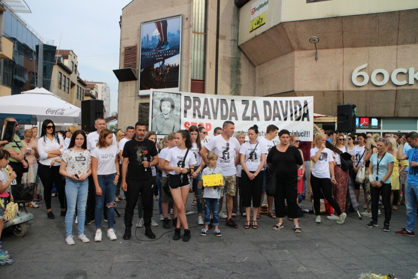 "Mi samo tražimo izvinjenje"