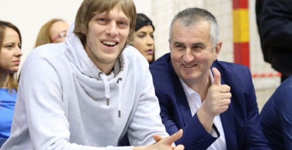 Luković: Ne spavam već 48 sati, ali nema stajanja!