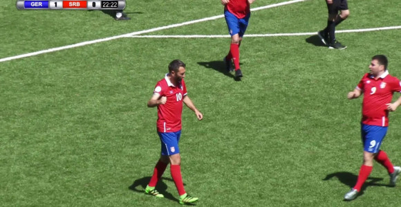 Video: Srpski umjetnici pokazali put fudbalerima!