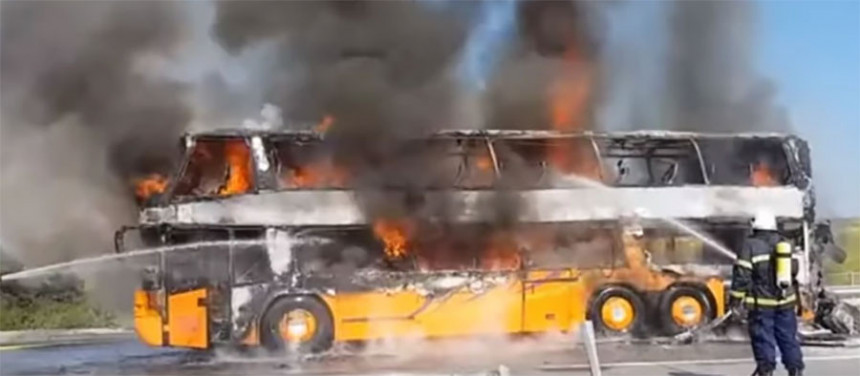 Како је изгорио српски аутобус?