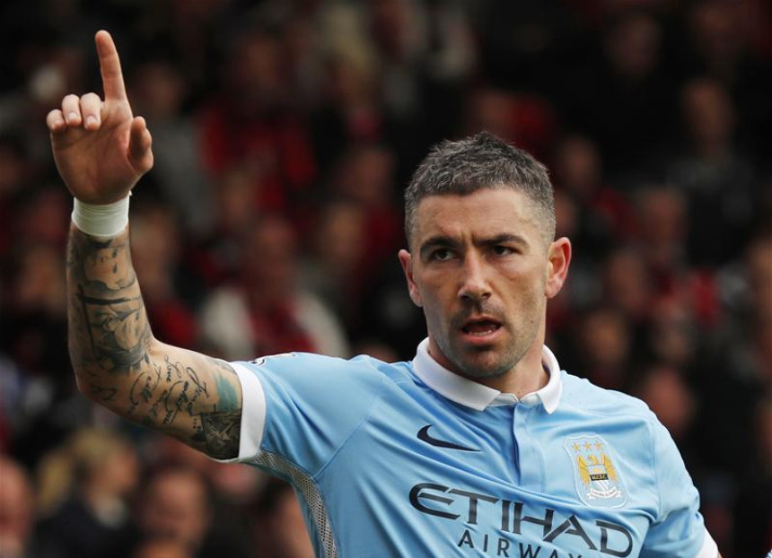 Kolarov u Bešiktašu do 2021. godine?!