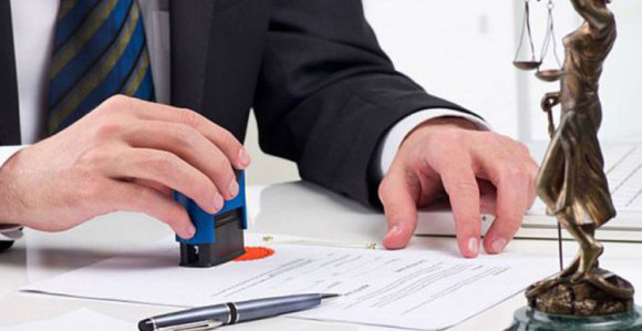 Крше ли нотари цјеновник?