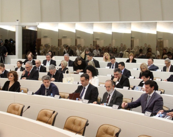 Паушал и гозба извлаче новац