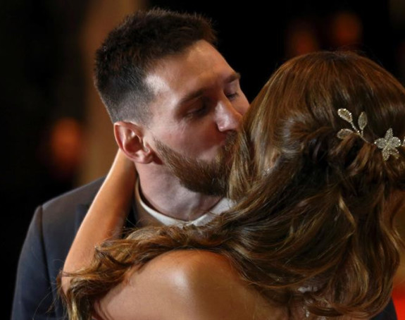 Mesi oženio ljubav iz školskih dana