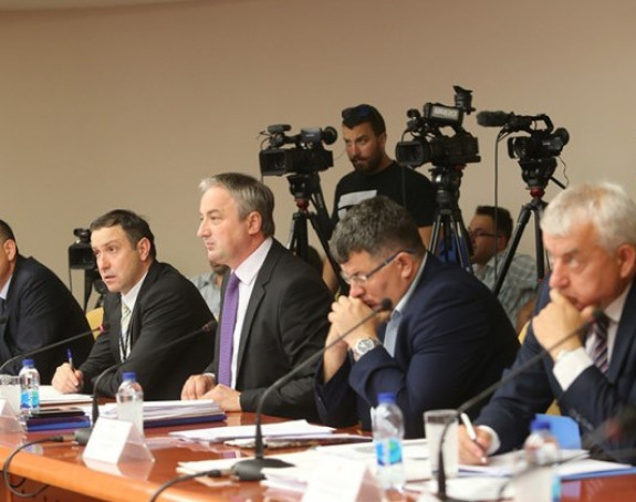 Snagom istine u Skupštinu Srpske