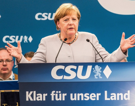 Меркелова жели сарадњу са ЦСУ