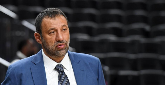 Дивац активан на "пијаци", потписала тројица!