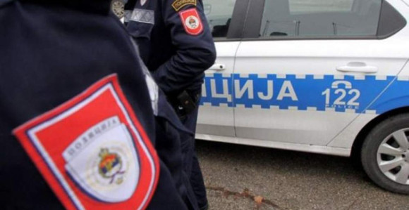 MUP: Vrijeđao i napao policajca