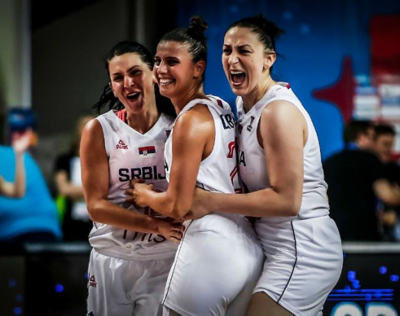 У хотелу смо нас седам опет гледале Белгију!