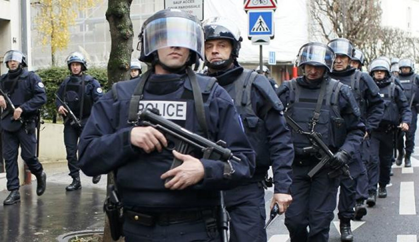 Французи од децембра затворили 20 џамија
