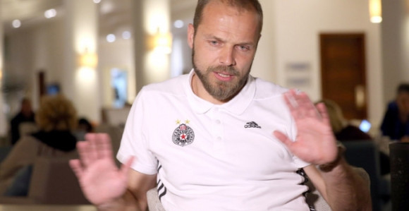 Video: Ima li ovo igdje?! Tomić otišao "u dogovoru sa navijačima"!