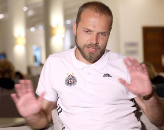 Video: Ima li ovo igdje?! Tomić otišao "u dogovoru sa navijačima"!