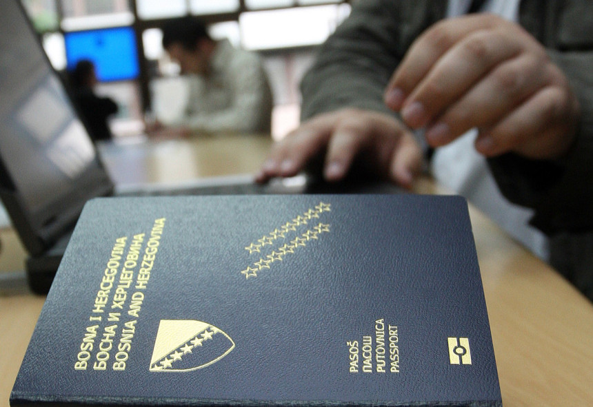 Tender za pasoše s novim uslovima