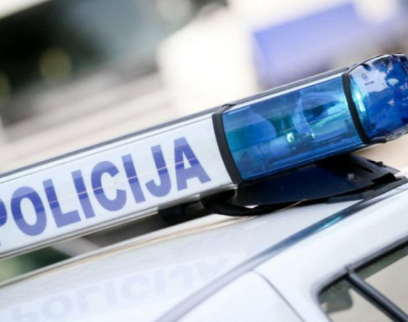 Migranti upucani pored puta!