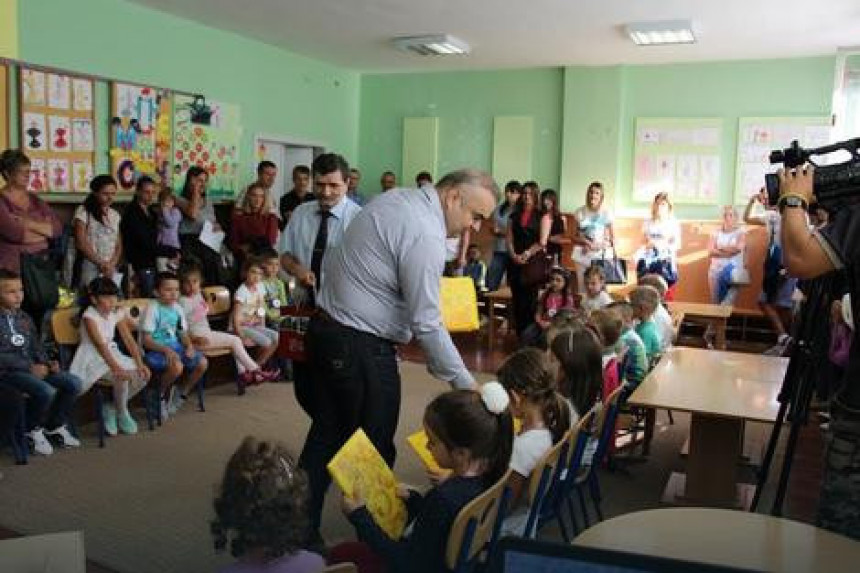 U Diviču roditelji traže "bosanski jezik”