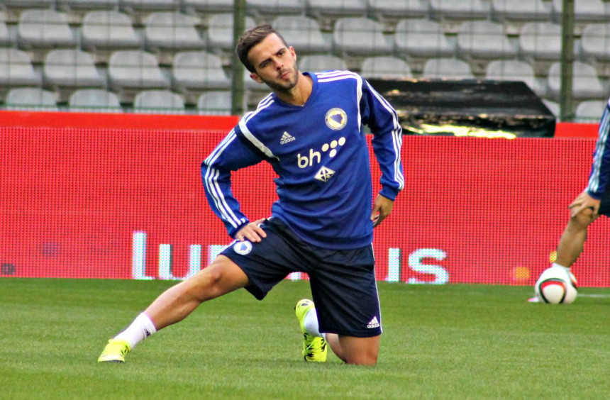 На Гибралтар без Пјанића!