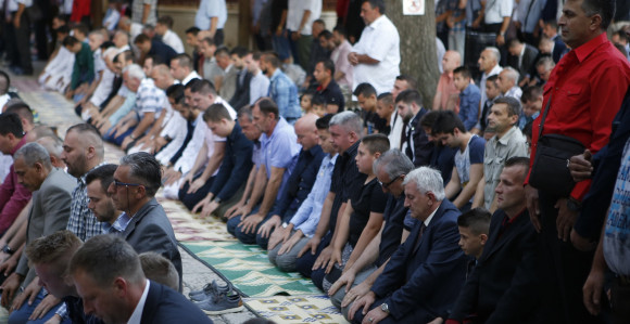 Klanjan bajram-namaz