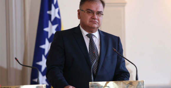 Ivanić: Riješiti problem granice