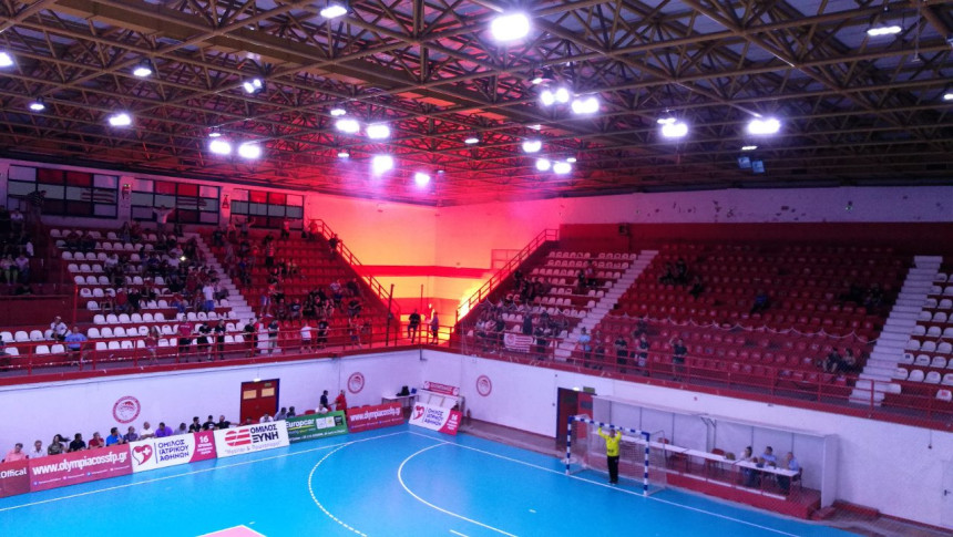 EHF kup: Borac nije izdržao u užarenom Pireju!