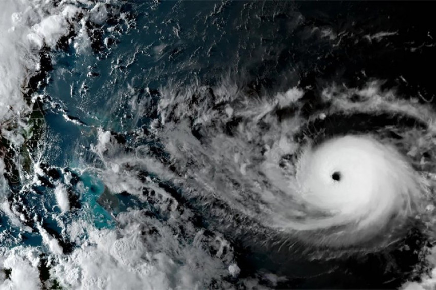 Ураган Доријан прерастао у категорију пет