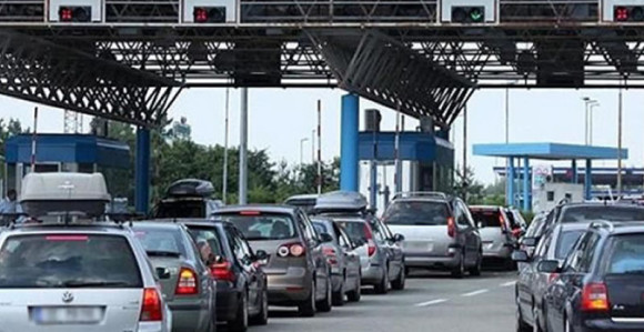 Gust saobraćaj na prelazima prema Hrvatskoj