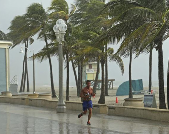 Udar najjačeg uragana: Dorijan pogodio Bahame