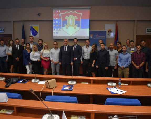 Šarović: Mladi mogu mijenjati društvo na bolje