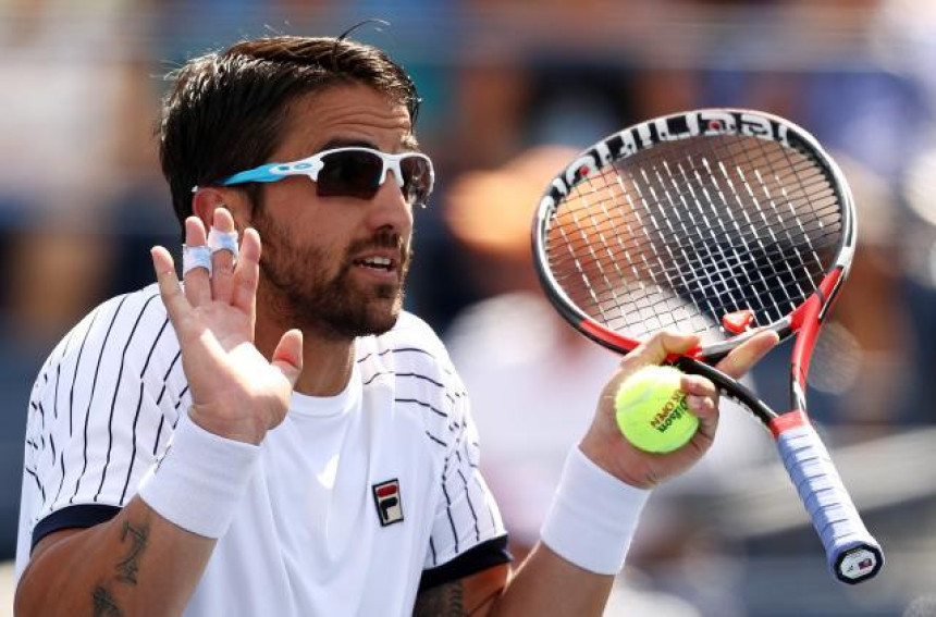 Šenžen: Janko morao da preda polufinale zbog povrede!