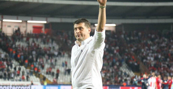 Emotivni Vladan Milojević...