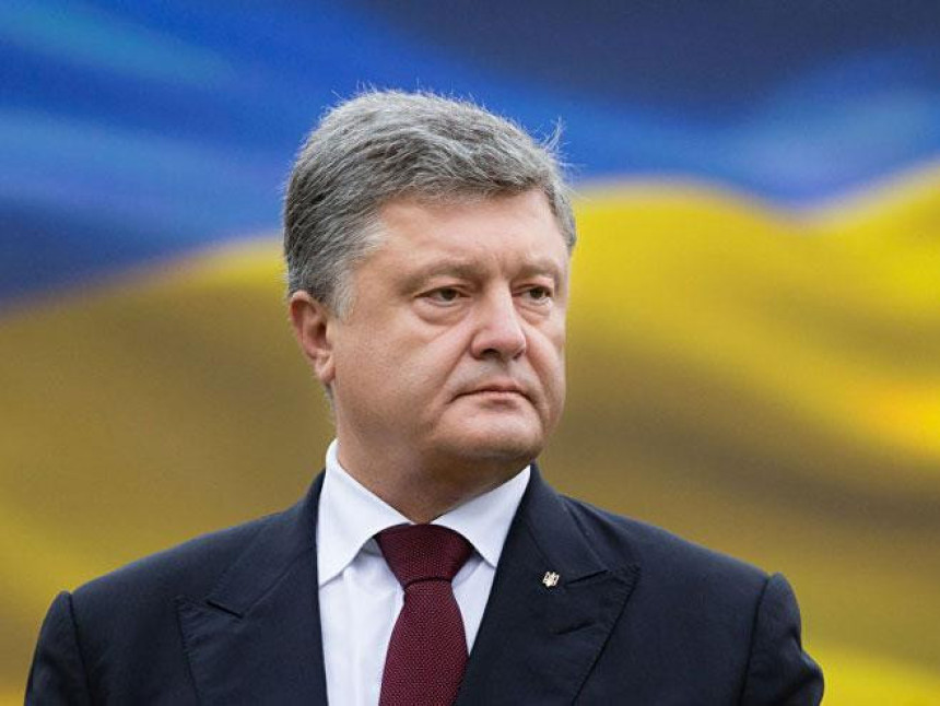 Петар Порошенко је тежак као брод