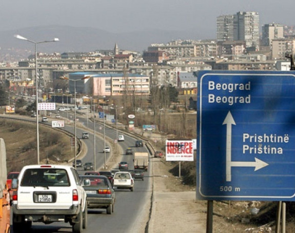 Priština pozvala građane da ne putuje preko Srbije
