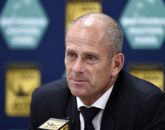 "Роџеров отказ? Фрустрација и лични интерес!"