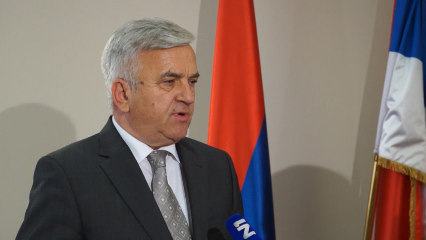 Tvrdi: SNSD može postavljati uslove