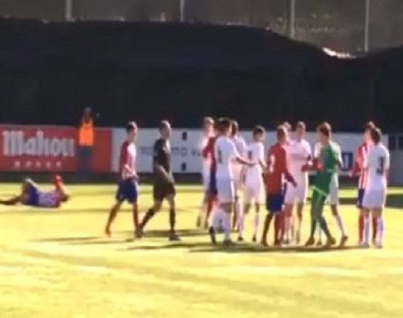 Video: Zidanov sin bije kao tata!