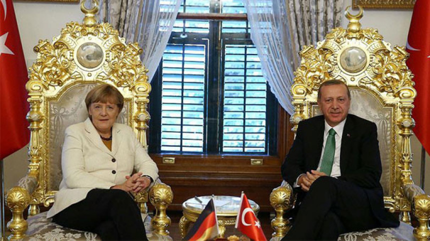 Erdogan traži podršku Angele Merkel