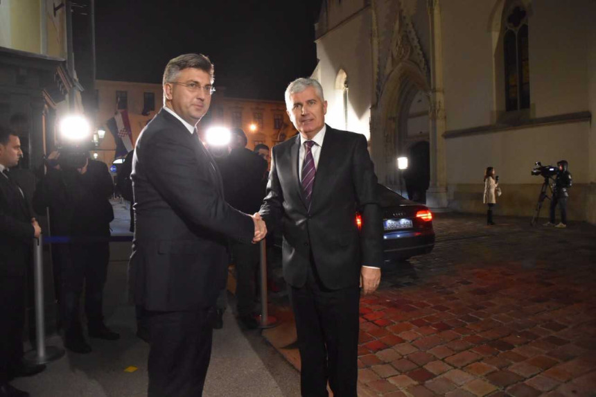 Razmotriće moguću reviziju presude