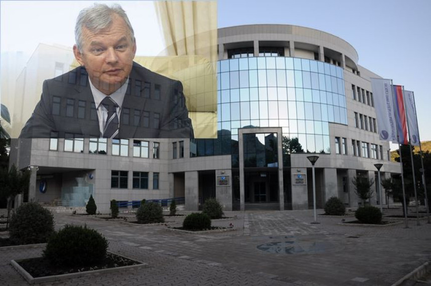 Незаконит уговор са Кинезима