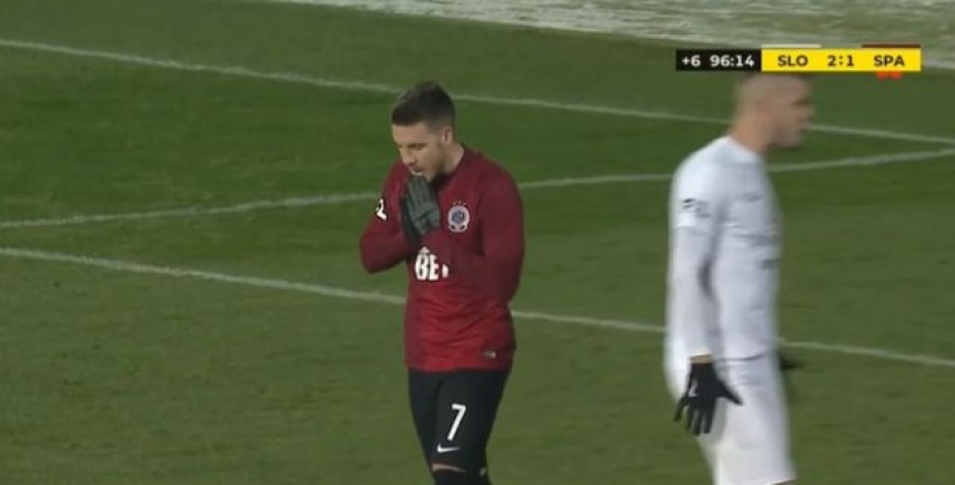 Video: Ludnica u Češkoj! Tragičari Kanga i Ristić!