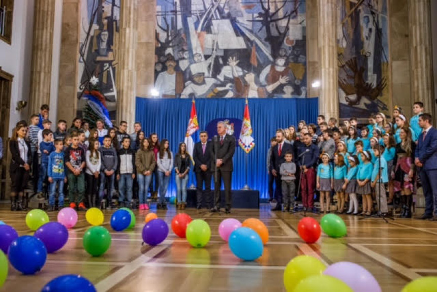 Djeca iz Bijeljine kod Nikolića u Beogradu