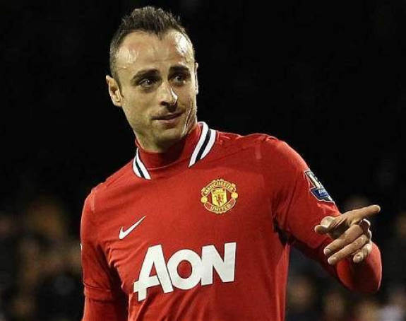 Berbatov želi ponovo u Premijer ligu!
