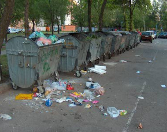 U kontejneru nađena živa beba