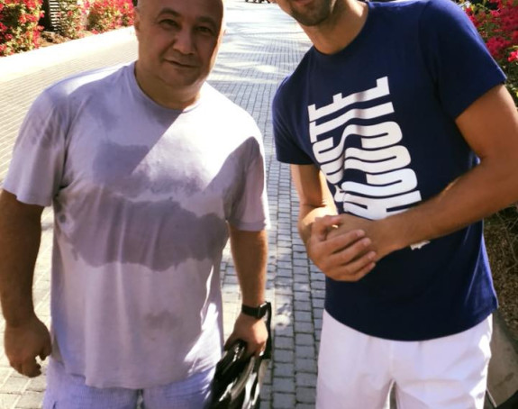 Новак скинуо бандажу са лакта!